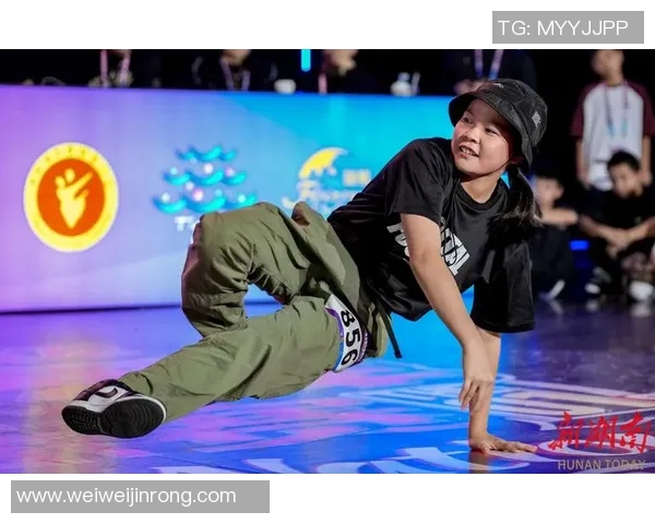 北京街舞队在世界攀岩锦标赛中的灵活性表现引发热议与赞赏